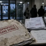Copropriété sans syndic : dossier juridique et factures, risque de blocage